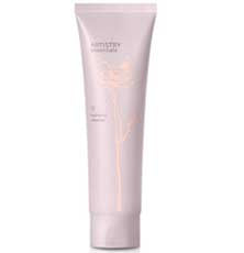 artistry-essential-hydrating-cleanser.jpg